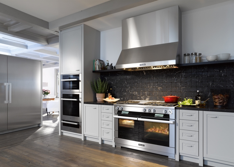 The flagship 48" Generation 6000 range from Miele, to be featured in the Peter Salerno inc. showroom.