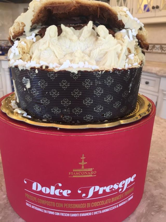 The Pope's Panettone: a Dolce Presepe commissioned by Pope Francis!